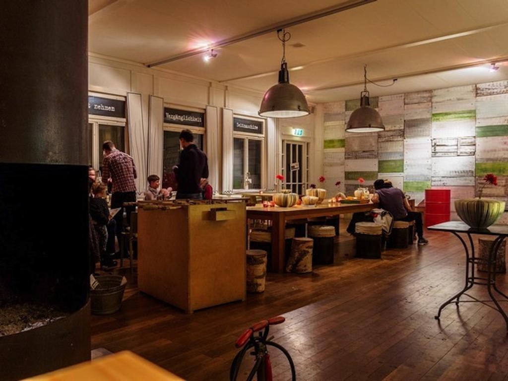 翁德吧酒店 阿尔邦 外观 照片