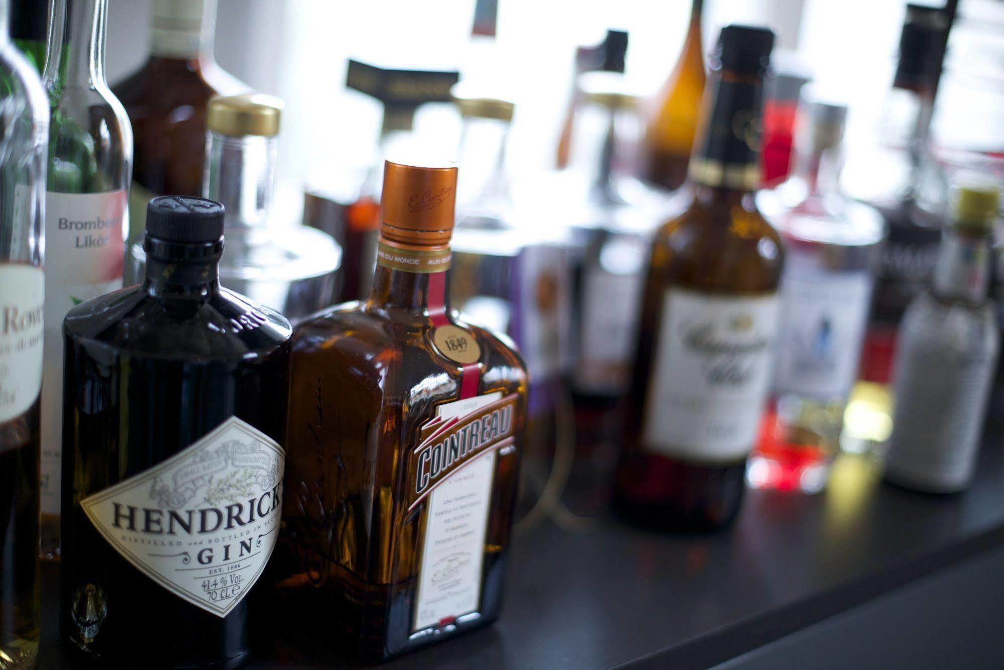 翁德吧酒店 阿尔邦 外观 照片